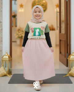 Desain Hijau Krem yang ceria. Anak terlihat modis dan islami setiap saat.Bahan kaos super lembut (6)